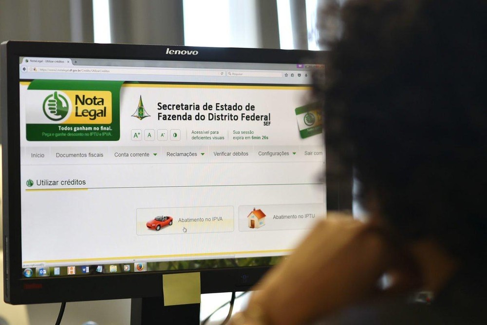 Programa do GDF sorteou R$ 3 milhões em prêmios a 12,6 mil consumidores. Ganhador do prêmio máximo fez compra em padaria.