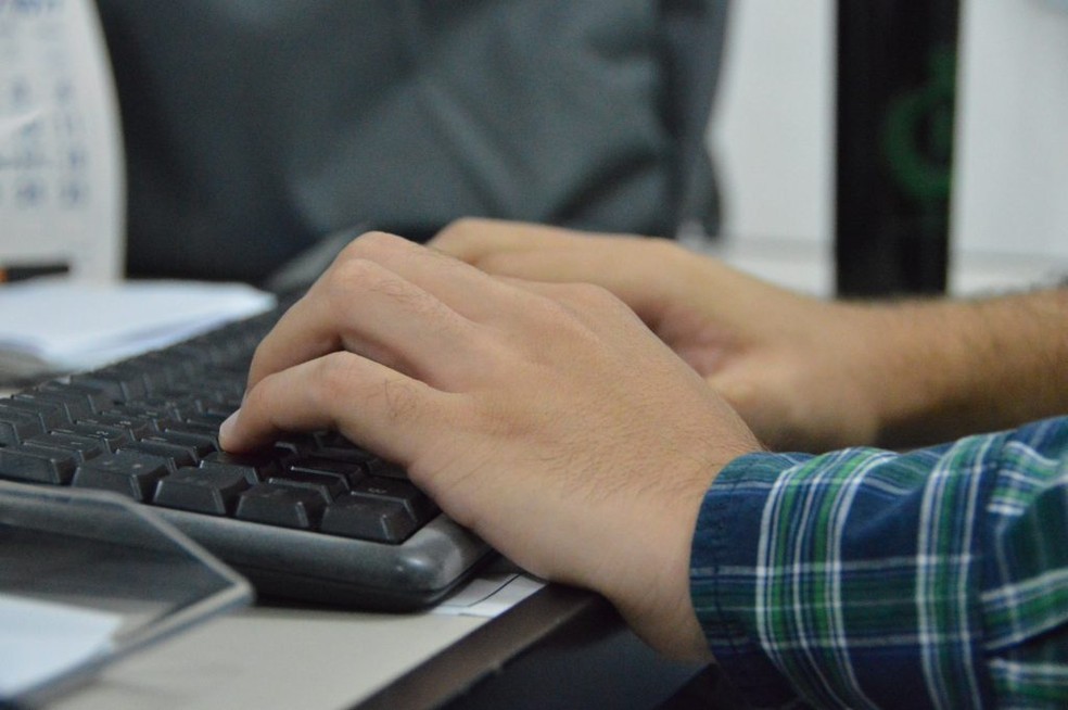 Durante isolamento social, universidade do DF oferece atendimento psicológico gratuito