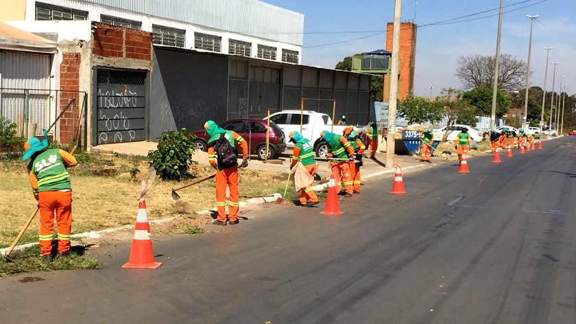 SLU faz mutirão para deixar Ceilândia mais limpa e bonita