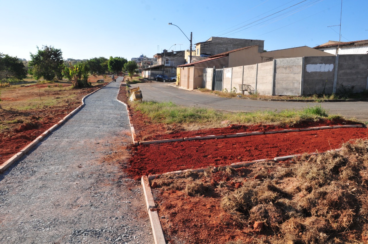 Riacho Fundo vai ganhar 10 km de novas calçadas