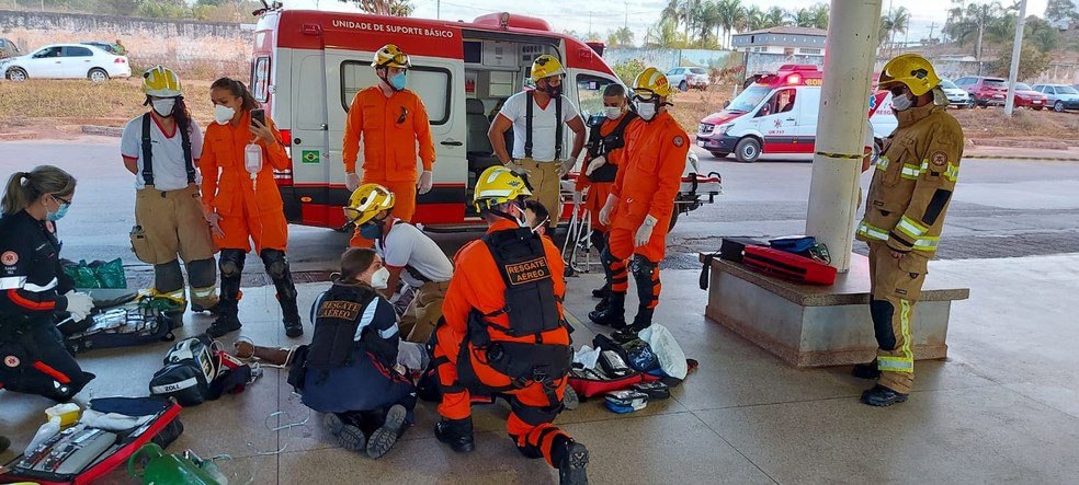 Passageiro de ônibus não desce no final da linha, no DF, e motorista descobre que ele morreu