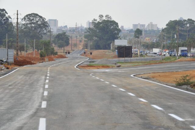 Está liberada a pista marginal do viaduto do Recanto das Emas