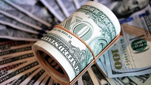 Dólar chegou ao pico? O que esperar da moeda americana em 2022