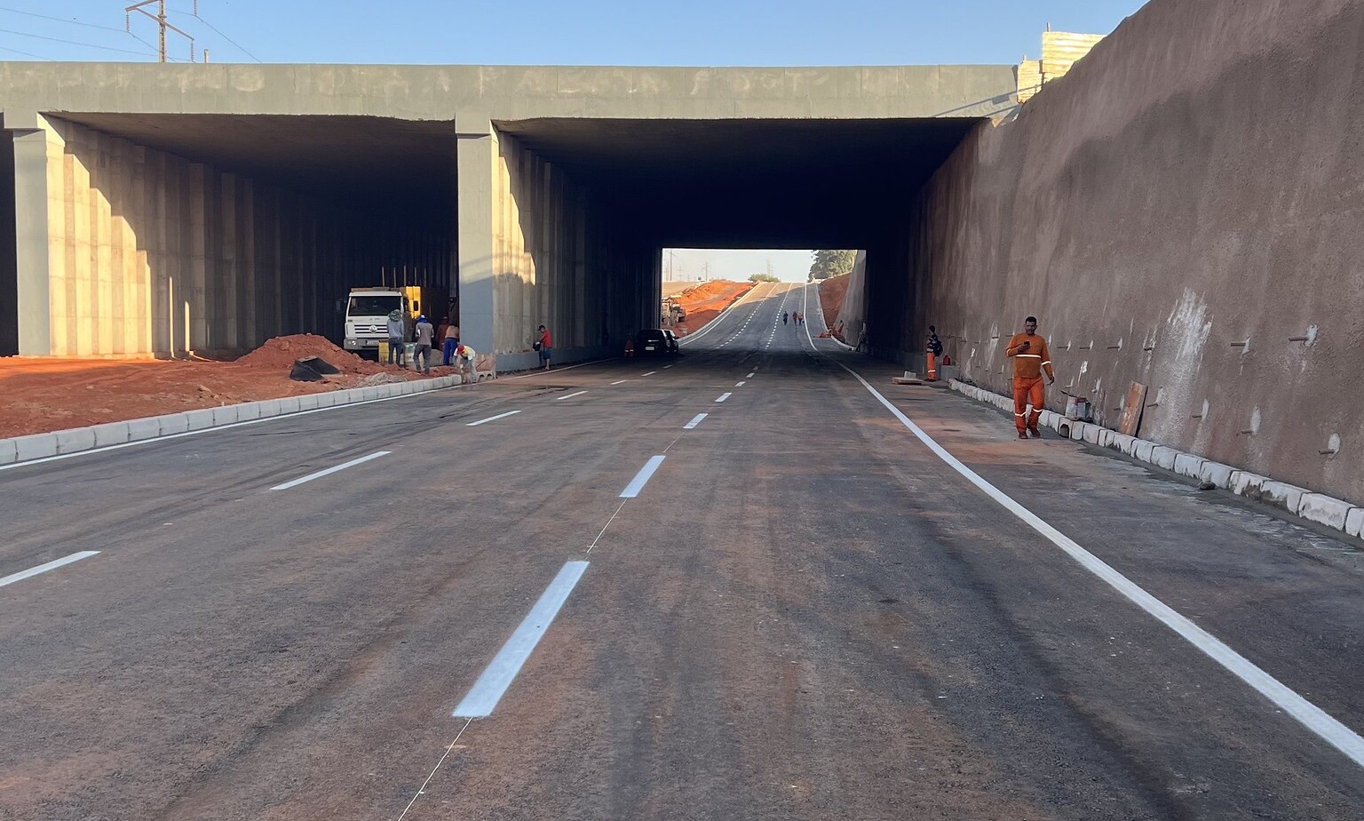 Primeira etapa do viaduto do Recanto das Emas foi liberado hoje (31)