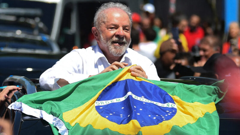 Lula diz que ter medo de cultura é temer liberdade durante discurso da vitória