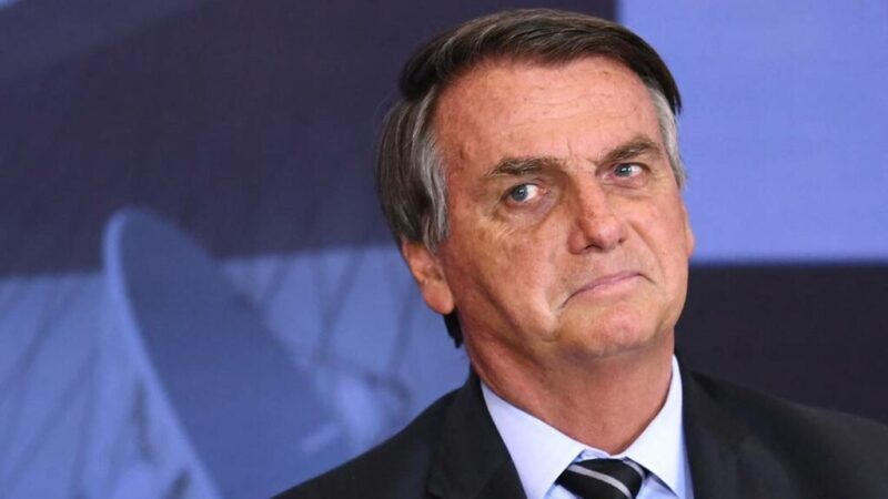 Michelle Bolsonaro nega que o marido tenha sido atendido no hospital