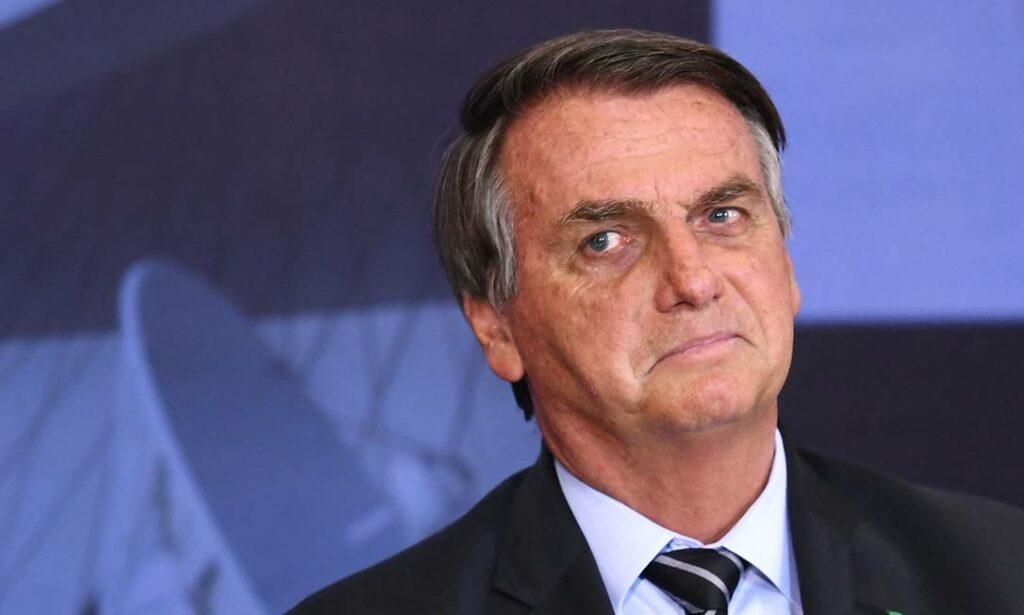 Aliados esperam que Bolsonaro ajude a organizar oposição