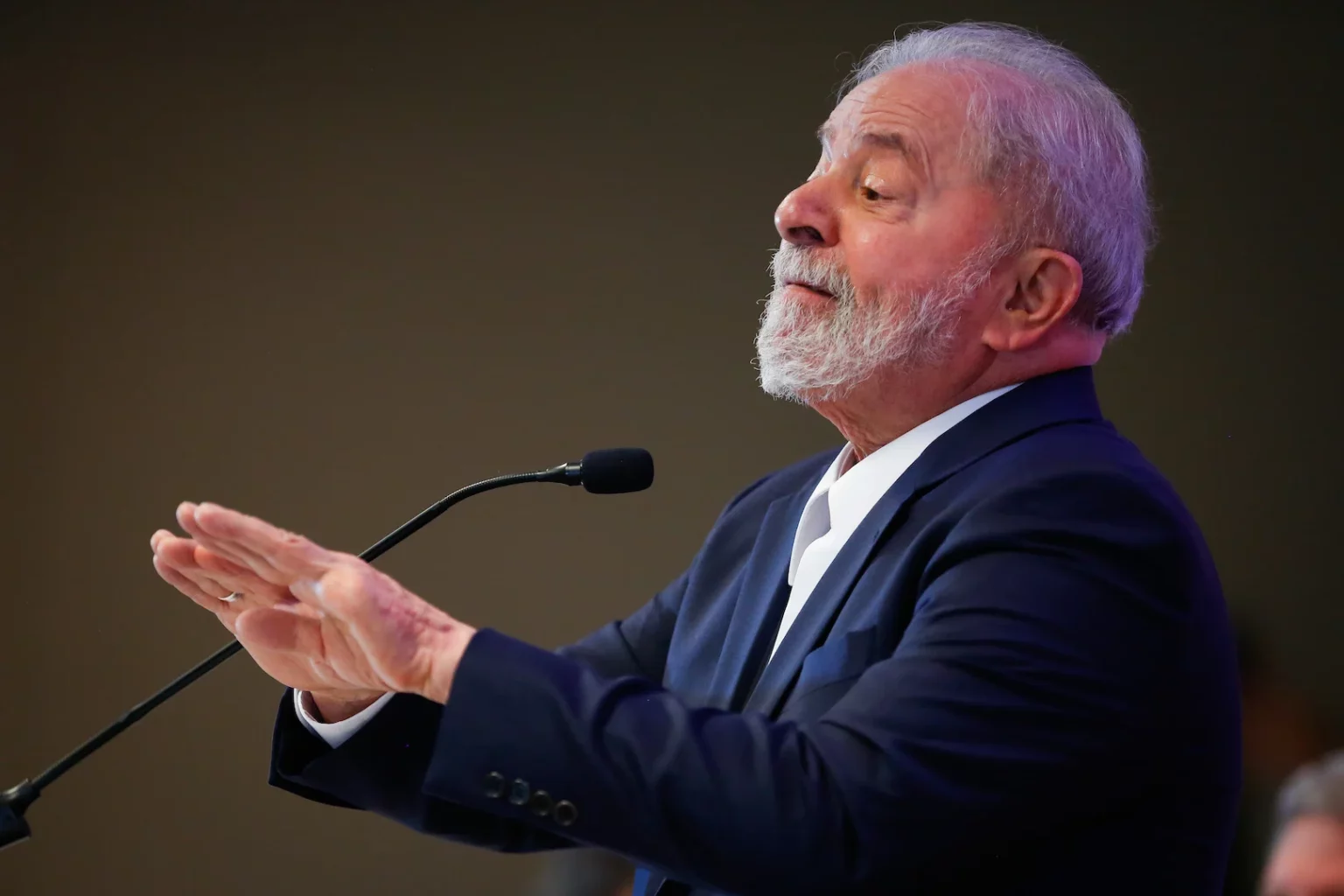 Aproximação entre Lula e Lira deve tirar protagonismo de bolsonaristas