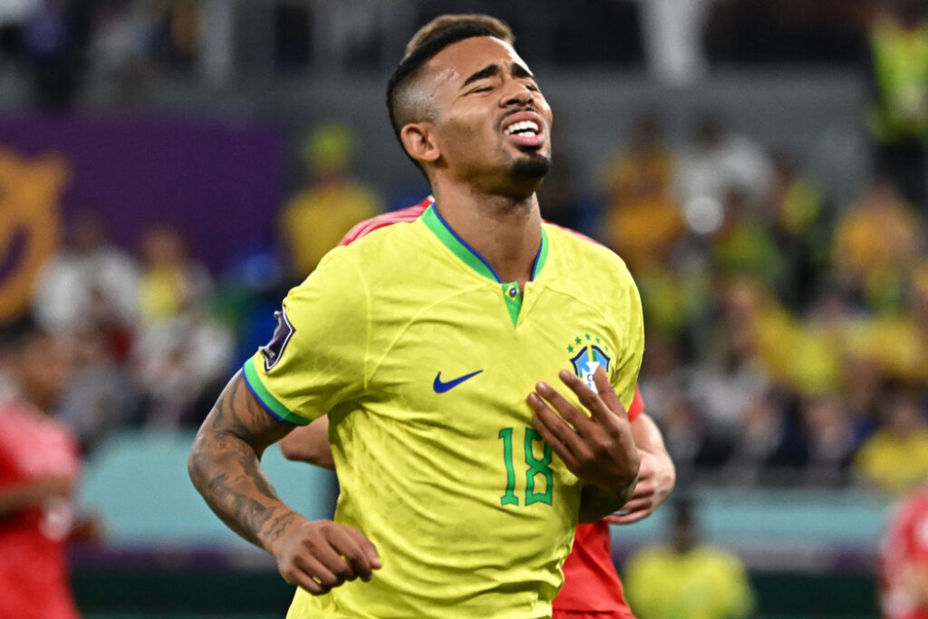 Gabriel Jesus e Alex Telles estão fora da Copa do Mundo após lesões