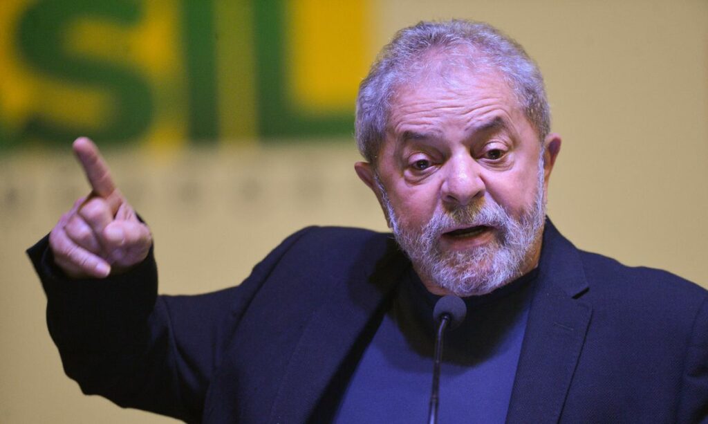 Presidente Lula diz não ter interesse em enviar munição à Ucrânia