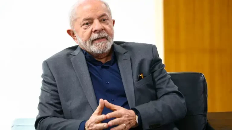 Com debate sobre salário mínimo, Lula tem reunião com Marinho nesta segunda-feira (16)