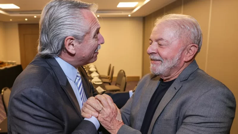 Presidente Lula e o presidente da Argentina Alberto Fernández, discutem criação de moeda comum