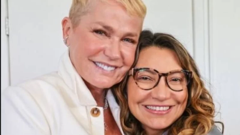 Xuxa Meneghel aceita convite de Janja para ser embaixadora da campanha de vacinação