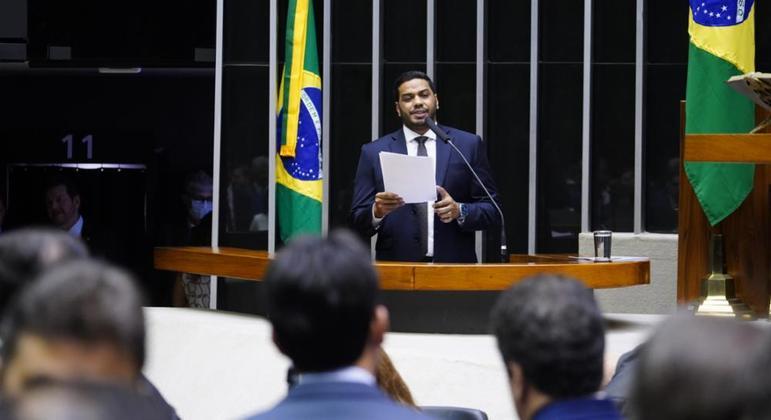 Senado decide sobre indicação de Jhonatan de Jesus para o TCU