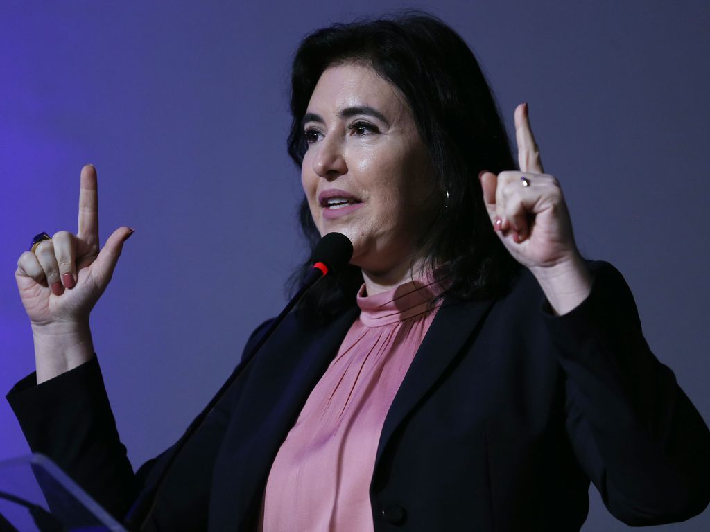 Congresso quer reforma tributária, e CPI vai gerar meme, afirma Simone Tebet