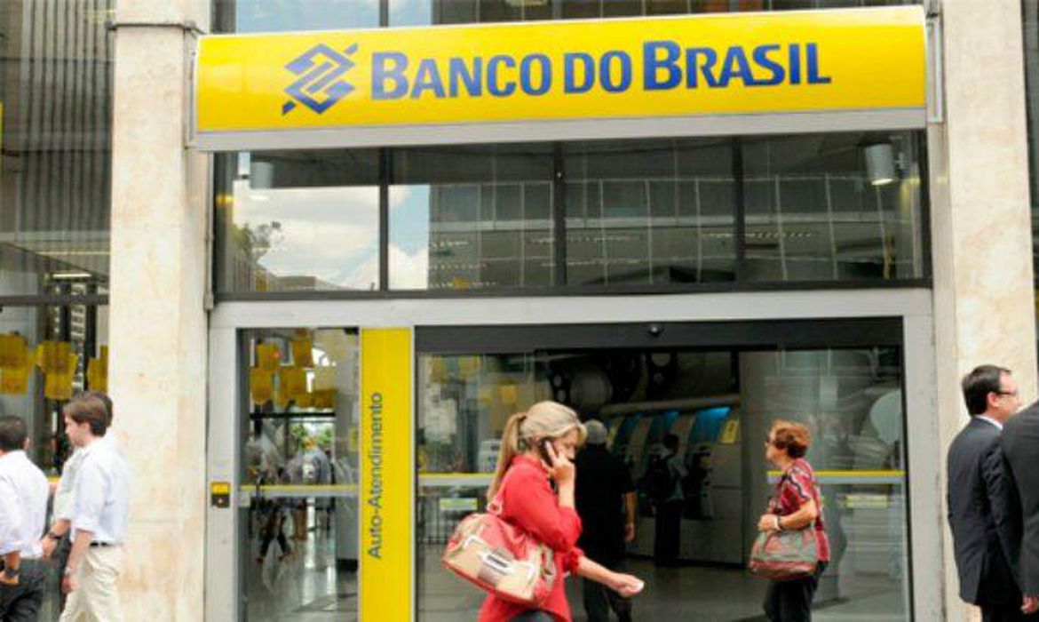 Após BC, Caixa e Banco do Brasil reduzem taxas de juros a seus clientes