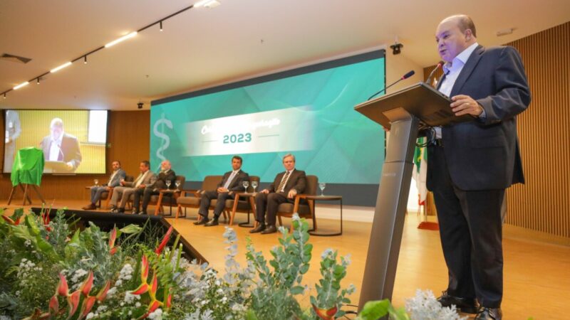 Governador participa da inauguração da sede do Conselho Federal de Medicina