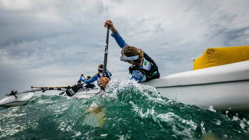 Lago Paranoá recebe competição nacional de canoagem havaiana