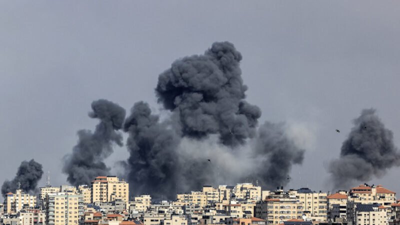 Israel explode prédio do Parlamento do Hamas em Gaza