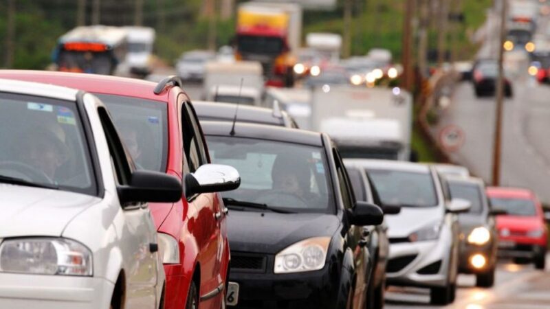 Governo Lula cria grupo para tentar emplacar cadastro de bons motoristas