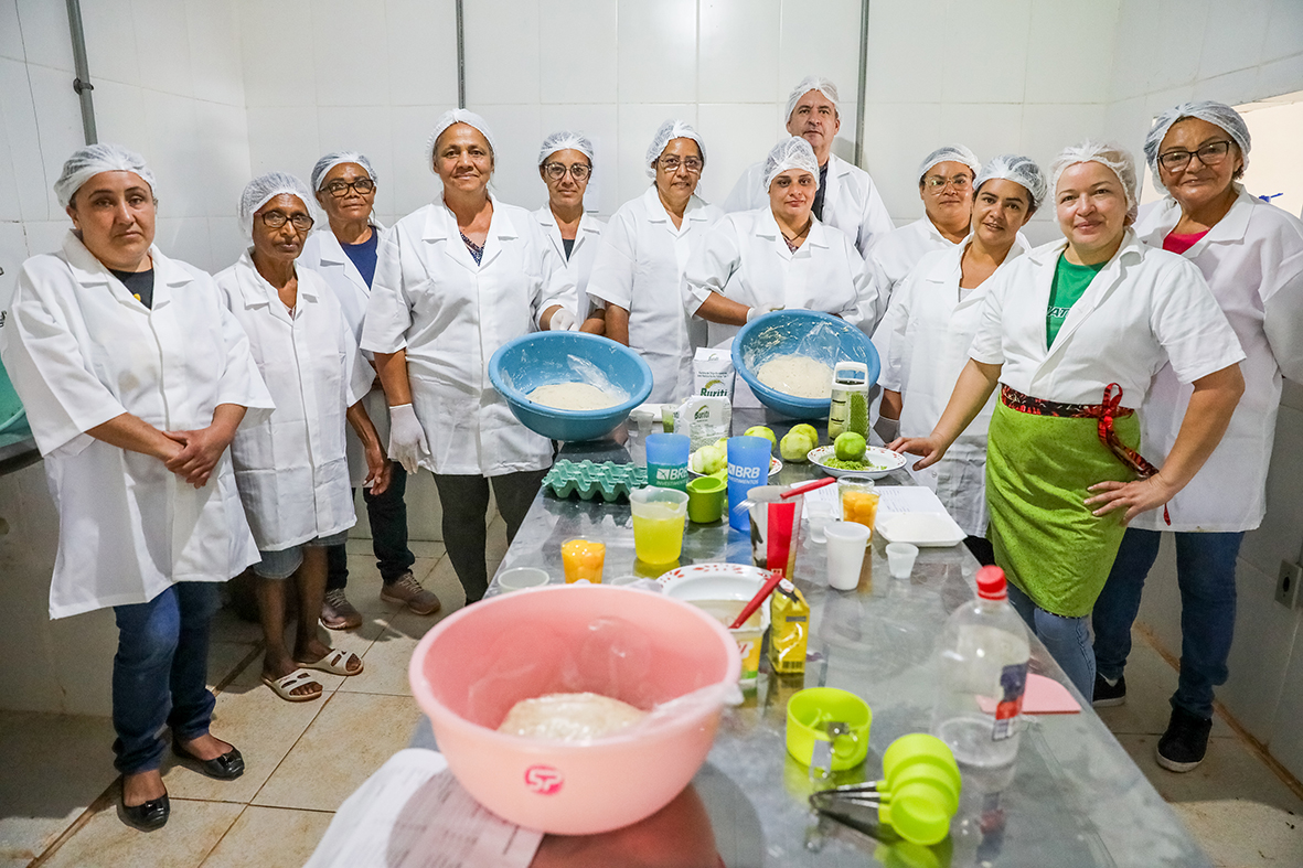 Produtoras de Planaltina participam de curso de fabricação de panetone