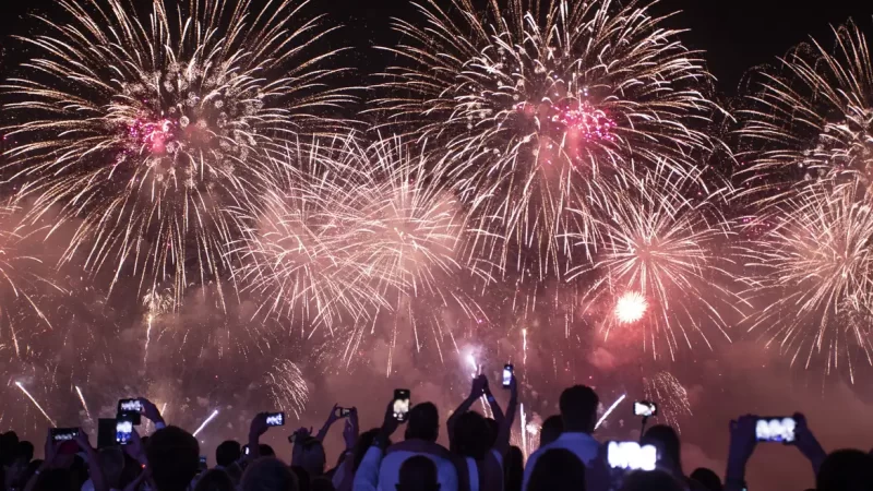 Médicos alertam sobre riscos do manuseio de fogos de artifício