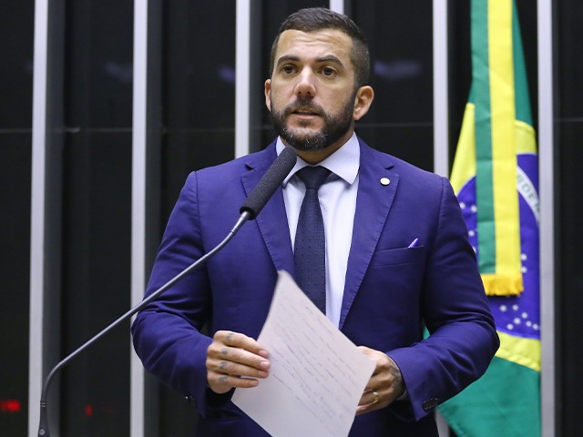 Lesa Pátria: deputado do PL é alvo de mandado de busca e apreensão