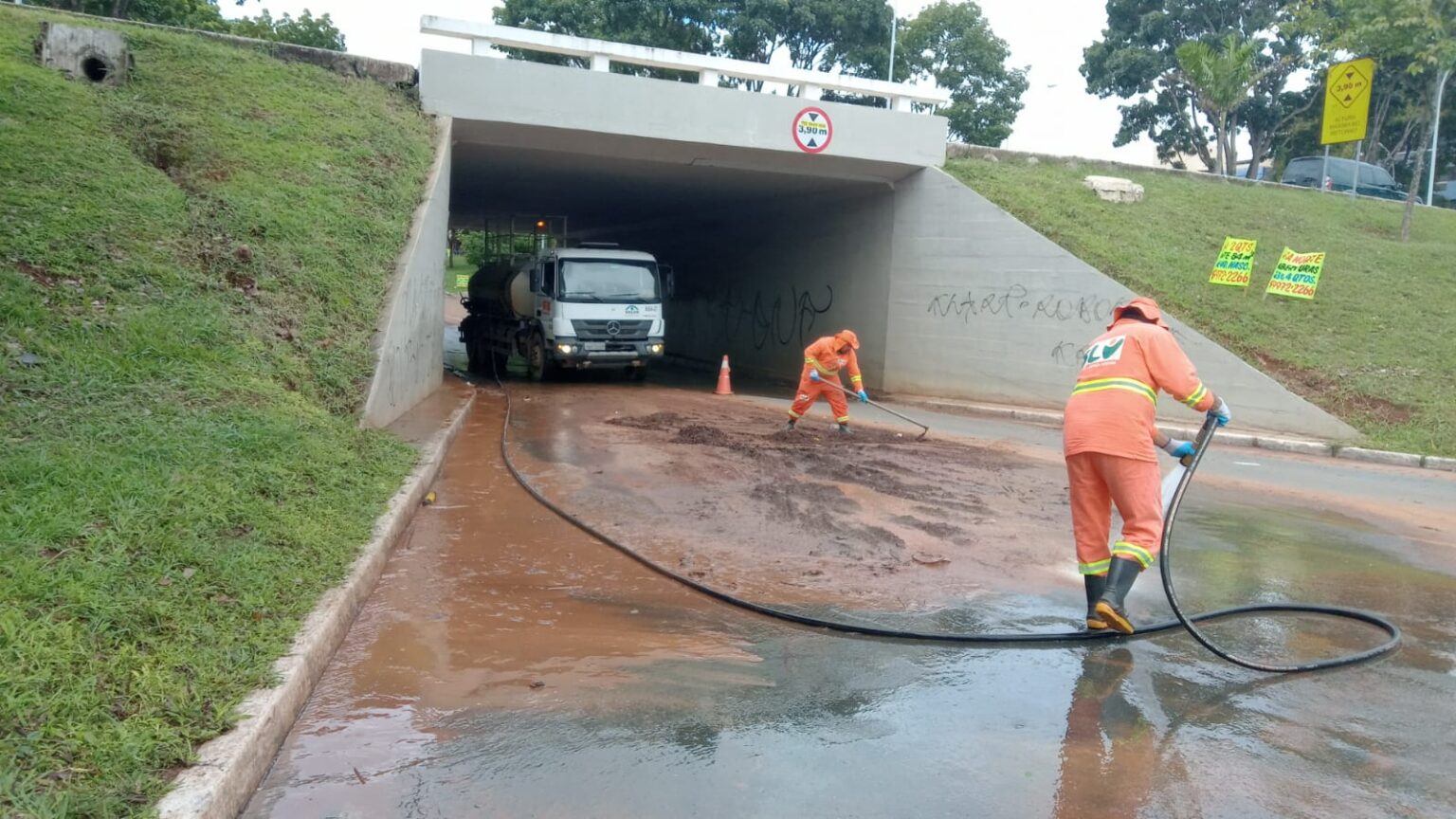 Governo age rápido para reduzir o impacto das chuvas em todo o DF