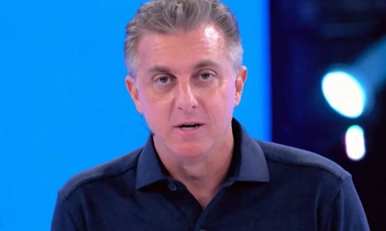 Record atropela Globo na audiência e faz Luciano Huck passar vergonha