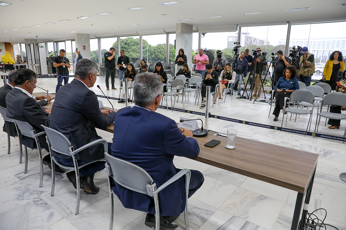 Sala de monitoramento e equipes de prontidão vão atuar para minimizar impactos das chuvas