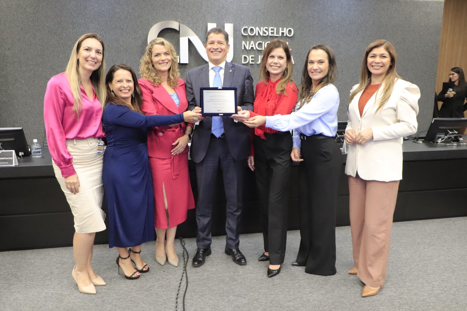 Tecnologias de proteção às mulheres do DF são premiadas pelo Conselho Nacional de Justiça