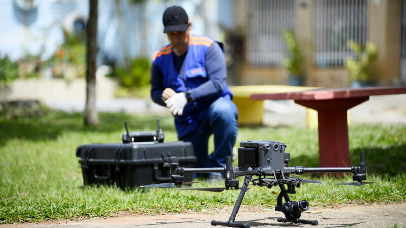 Com uso de drones, Saúde reforça combate ao mosquito da dengue