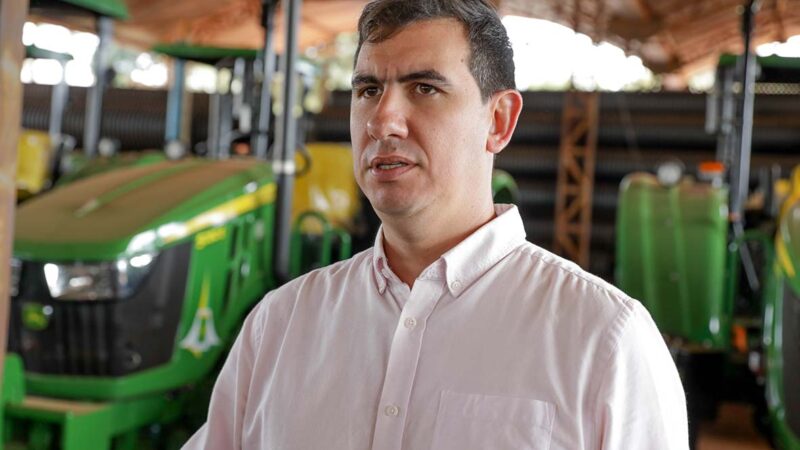 Com investimento superior a R$ 6 milhões, GDF cede máquinas agrícolas a associações de produtores